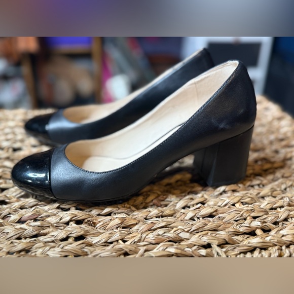 Cole Haan Black Cap Toe Block Heel Pumps – Size 8B - Picture 4 of 10